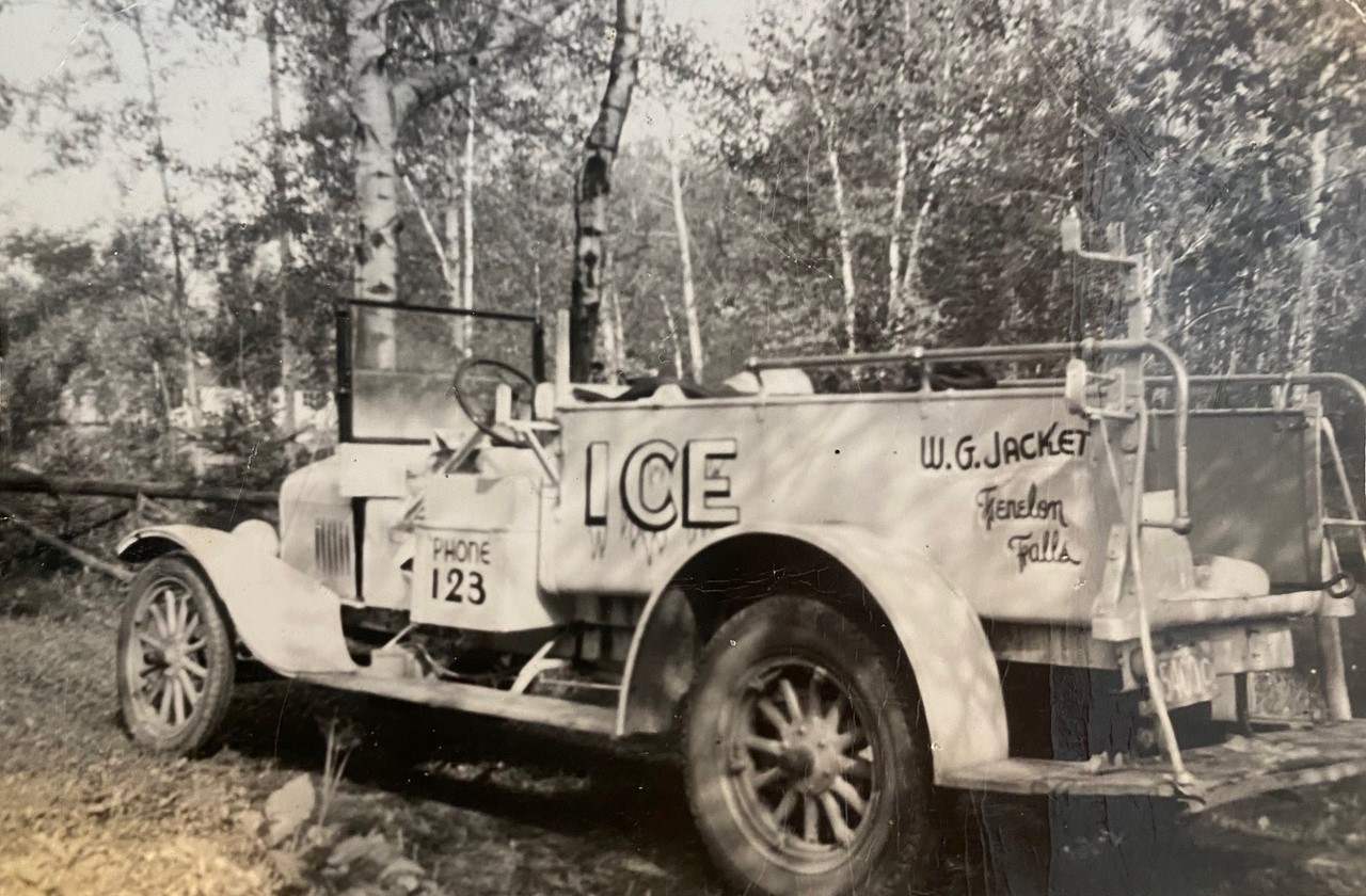 Model T ice truck (the fire truck)2